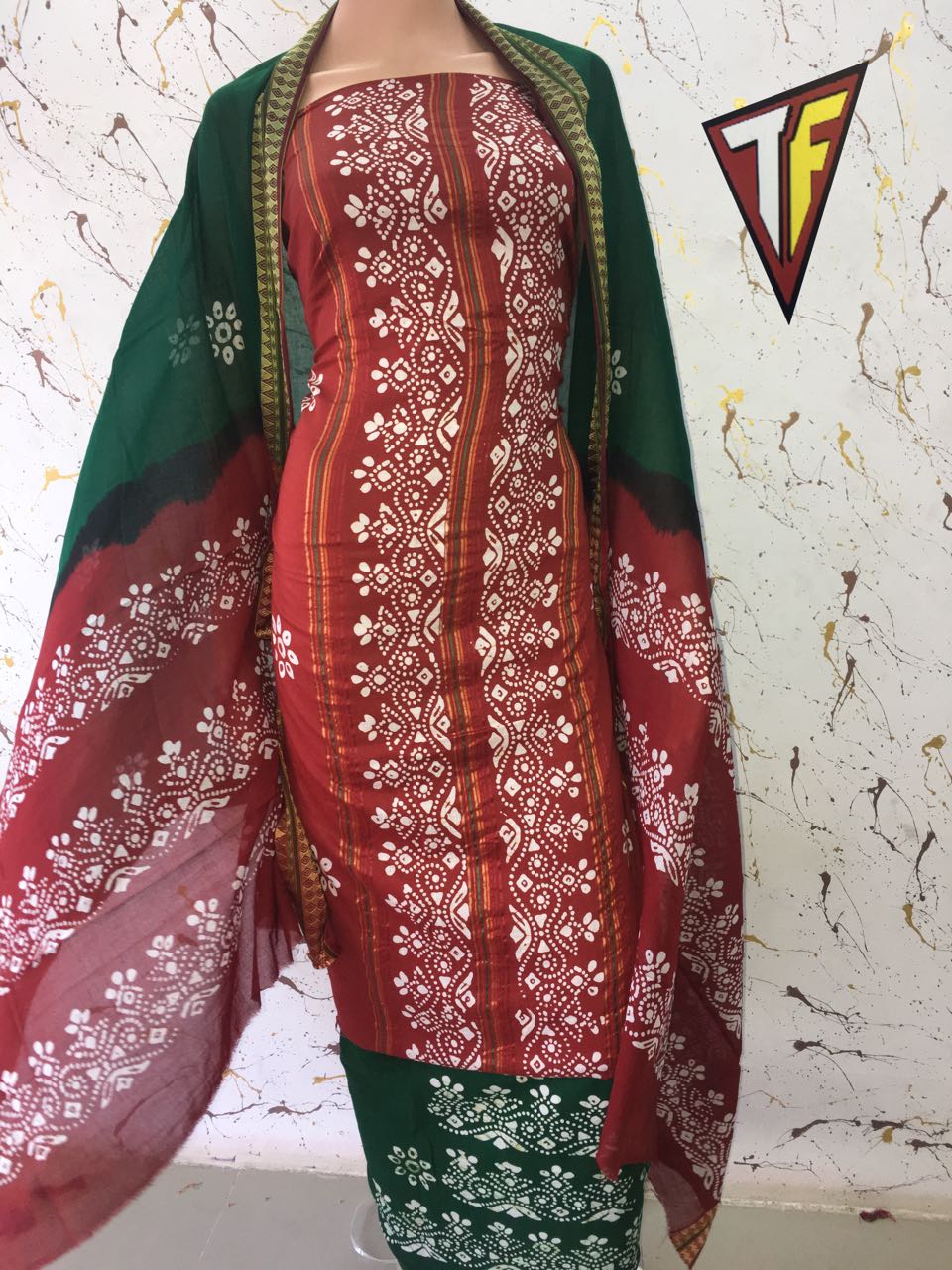 COTTON PRINTED BATIK DRESS MATERIAL WITH COTTON DUPATTA